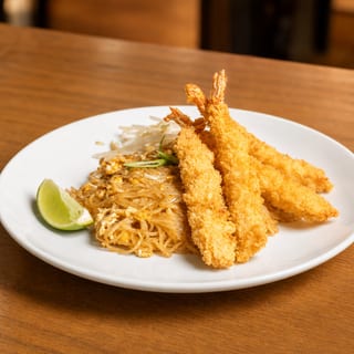 Pad Thai with Shrimp Tempura