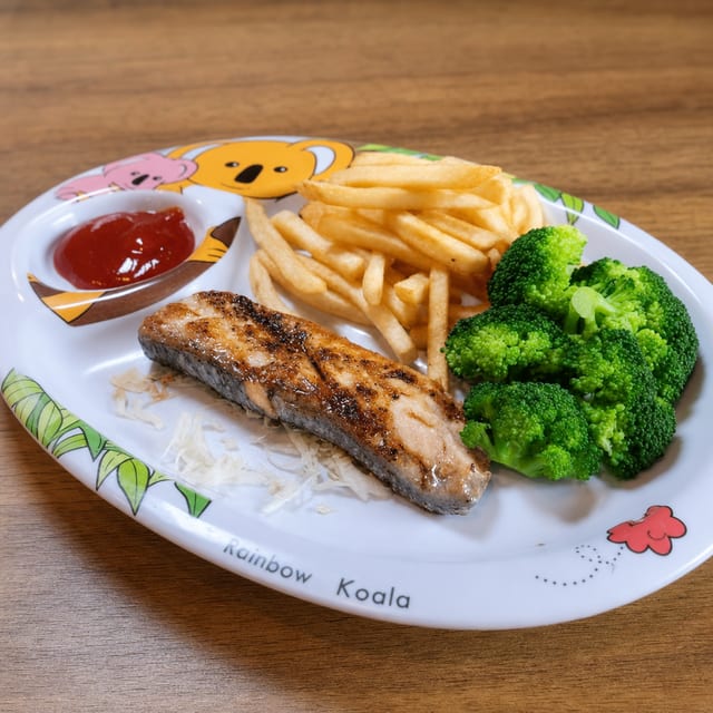 Kid's Plate - Grilled Salmon.