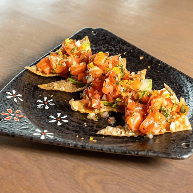 Salmon Nachos*.